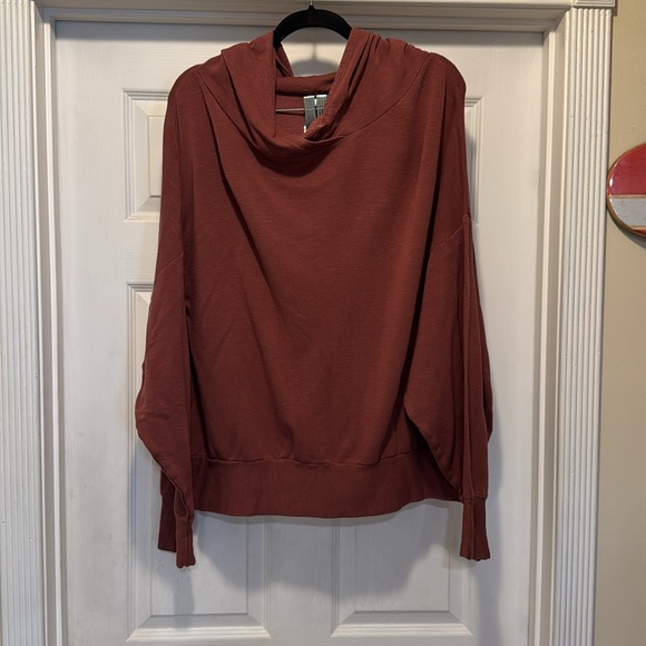 Women's Fabletics Go-T0 Hoodie XXL - Picture 2 of 4